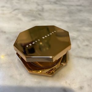 Fenty beauty by Rihanna- instant warmth bronzer